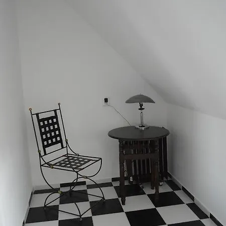 Stara Fara Chržín
