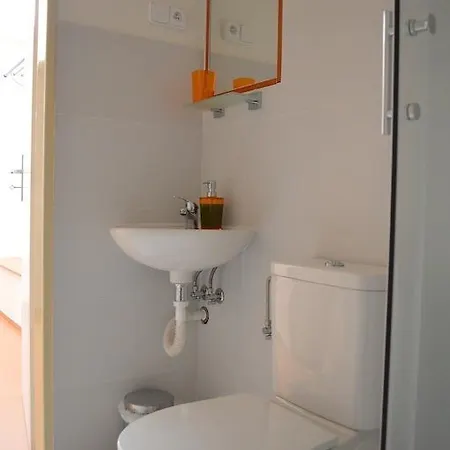 Han/Misafirhane Stara Fara *